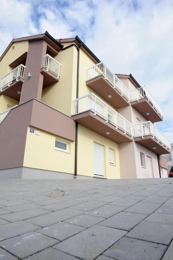 Apartment David روغوزنيكا المظهر الخارجي الصورة